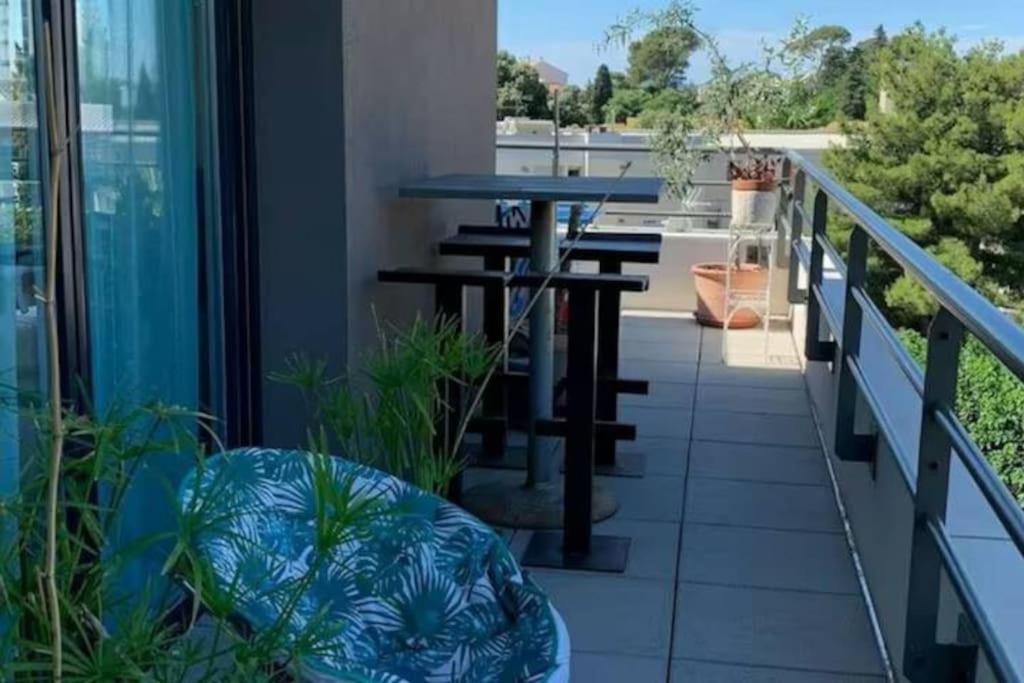 Magnifique Rooftop Duplex Climatise Familial, Aux Arceaux Montpellier Luaran gambar
